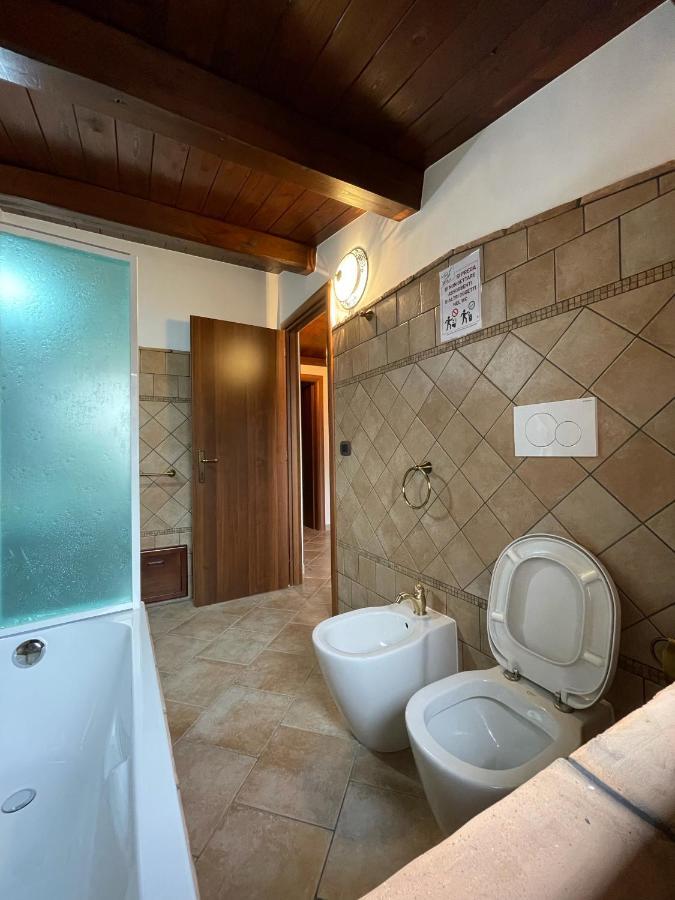 Bed and Breakfast La Vie En Rose Фонди Экстерьер фото